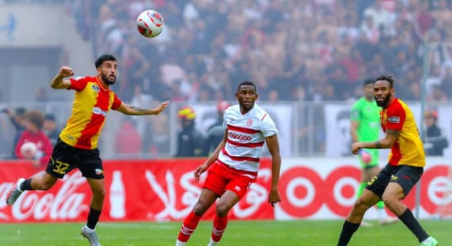 Play offs lEspérance sportive de Tunis remporte le derby Tunisie